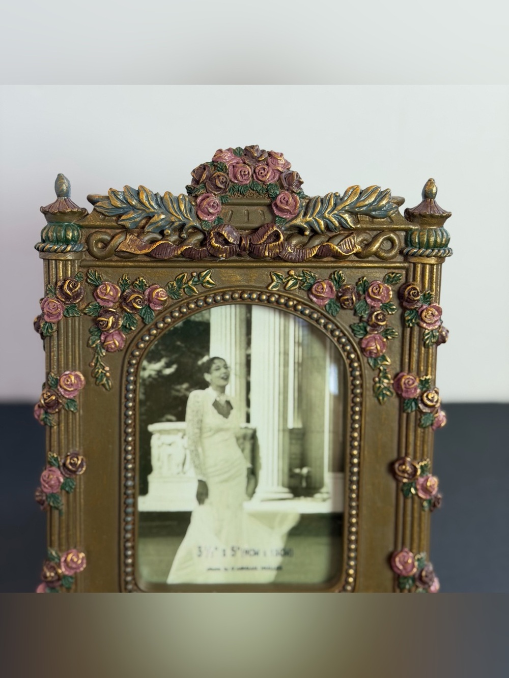 Picture frame with Rose trellis-Abigail Huller ceramic resin 3½" × 5" - Picture 2 of 8